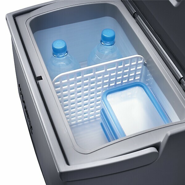 COOLFREEZE CDF18 COMPRESSOR DOOR FRIDGE - Image 6