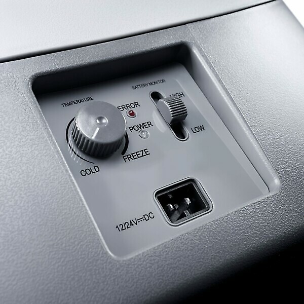 COOLFREEZE CDF18 COMPRESSOR DOOR FRIDGE - Image 7