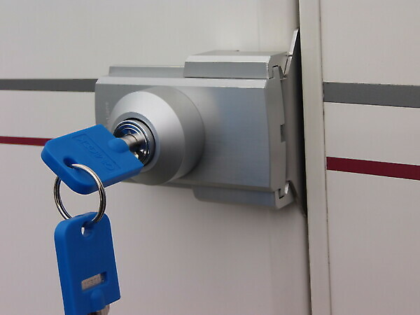 IMC LOCK UNIVERSAL MODEL - Image 4