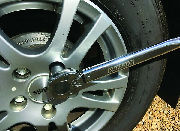 MILENCO SECURE GOLD WHEEL LOCKING - Image 4