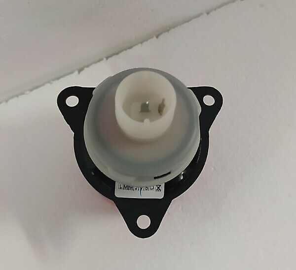 HELLA REAR FOG LIGHT FOR KEA CARBIN - Image 3