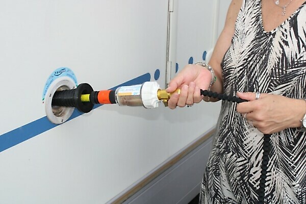 UNIVERSAL PIPE HOLDING CAP - Image 2