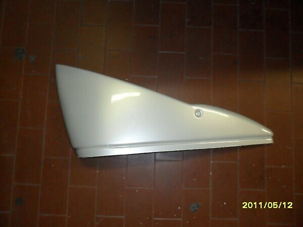 BUMPER-LEFT BAND CONNECTOR WHITE COLOUR