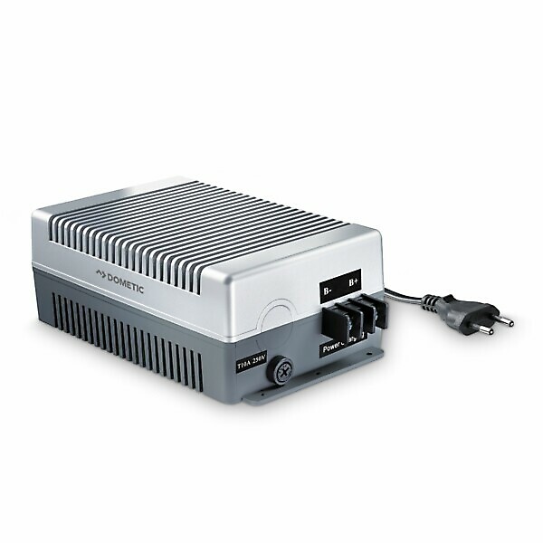 IU 812 8A 12V BATTERY CHARGER
